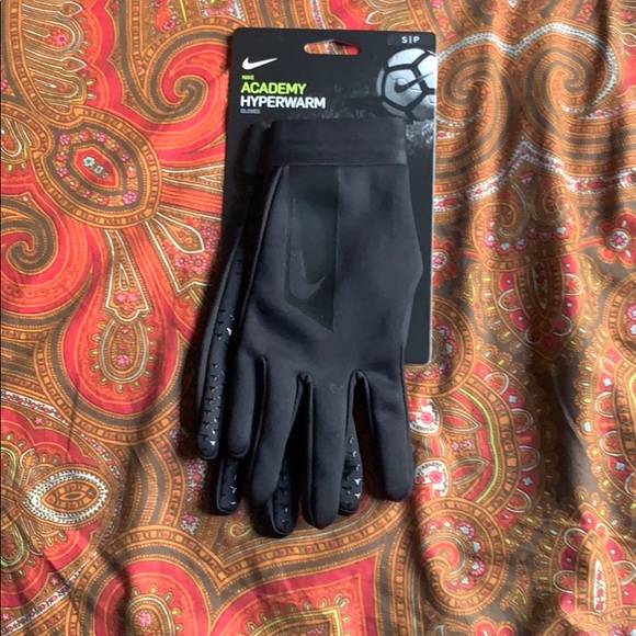 nike academy hyperwarm